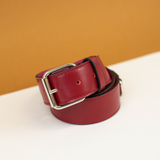 Rouge Rubis Couleur Rouge Collection ASTRÉ Ceinture en cuir Ceinture Cuir Lisse ASTRÉ Paris, Pièces métalliques argentées