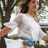 sac balade, sac pour chien, laisse, cuir grainé bleu, collection ASTRÉ, collection ledog, sac en cuir